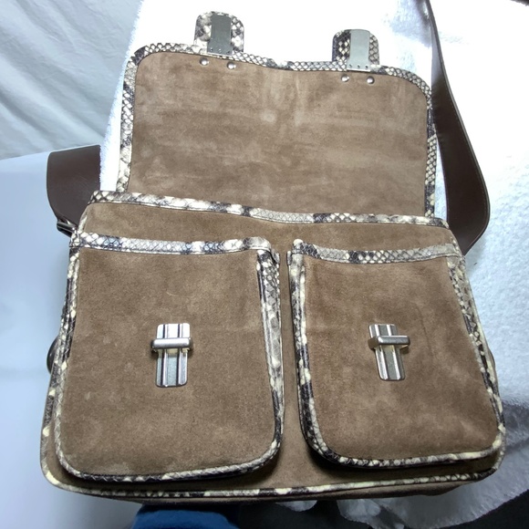 NWT - Michael Kors Large Suede Flap Hewitt Messenger - Picture 4 of 14